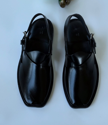 Premium Tan Peshawari Chappal – Elegant & Traditional Footwear for Men